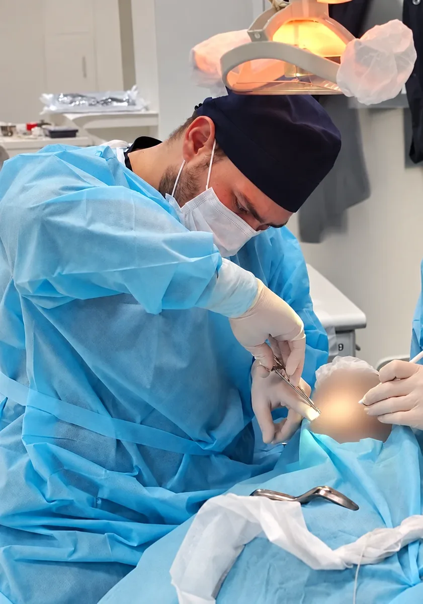 Dr. Luiz Begosso em atendimento